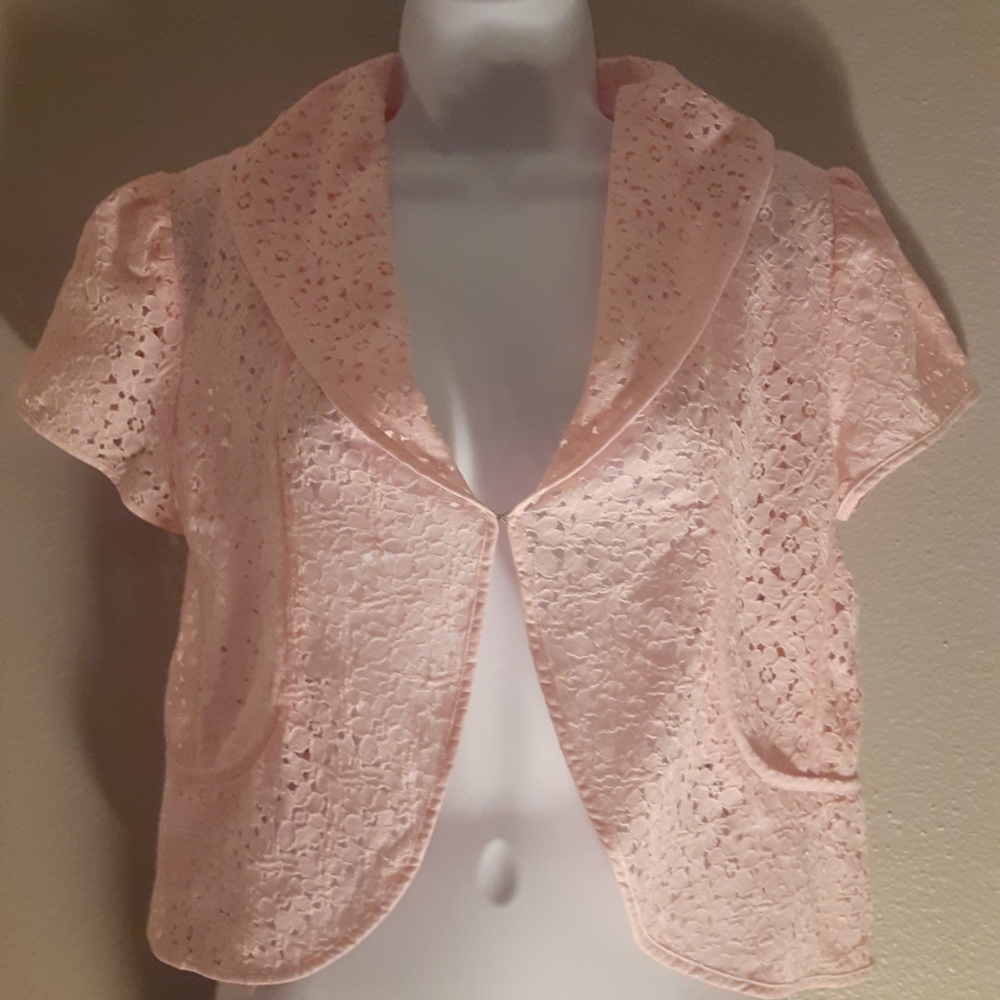 Huibao Embroidered Top